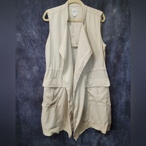 GAP Women's Beige Sleeveless Longline Vest With Pockets